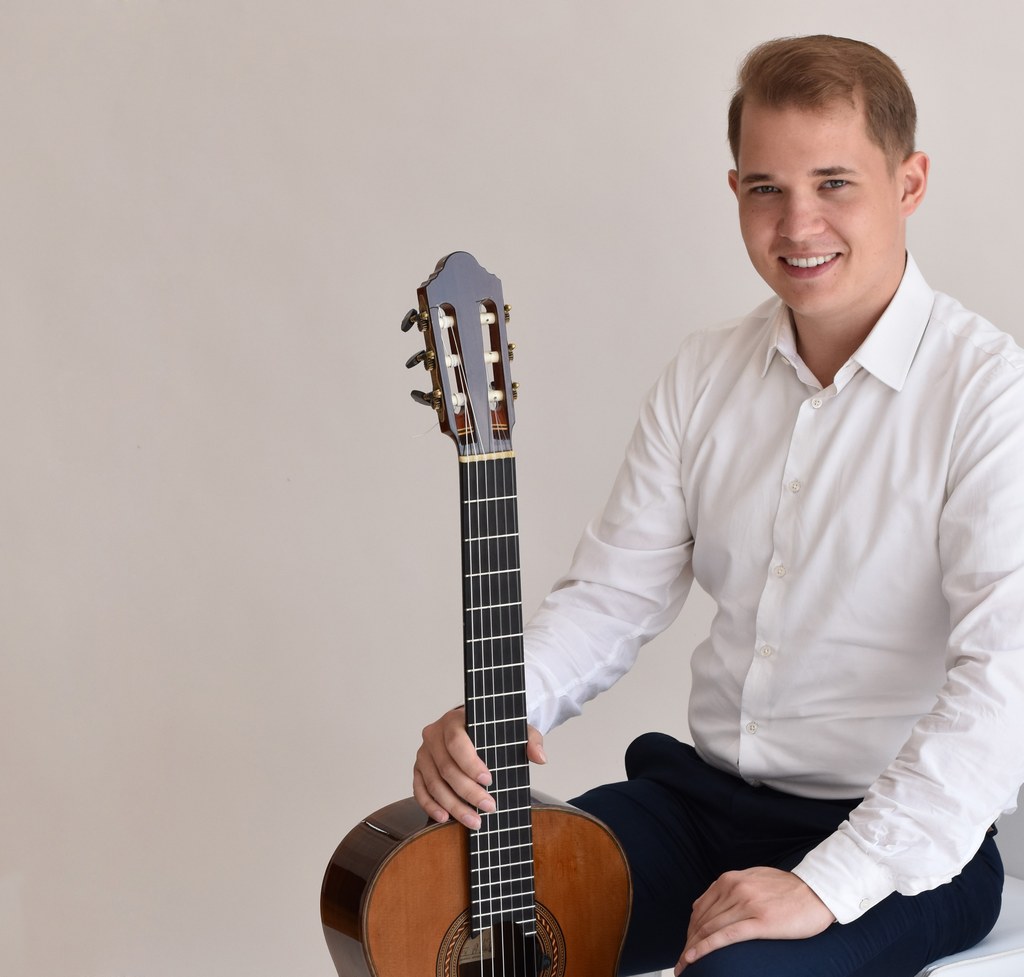 Unser Gitarrenkollege Daniel März im Interview