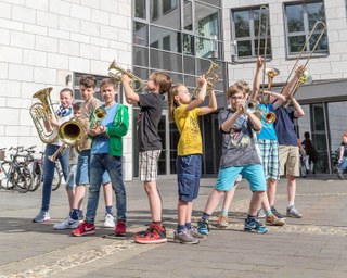 Junge Nachwuchsmusiker*innen stellen sich vor. Der Eintritt ist frei.