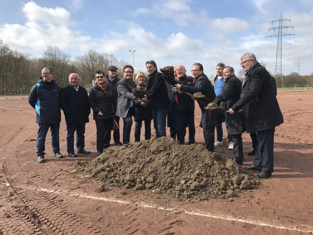 22.03.2018 - Spatenstich durch Bürgermeister
