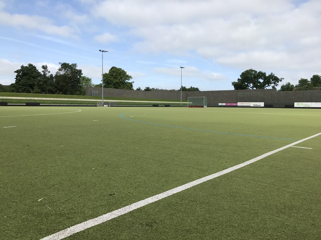 13.08.2019 - Hockey-Bundesligaplatz im Jahnstadion wird erneuert